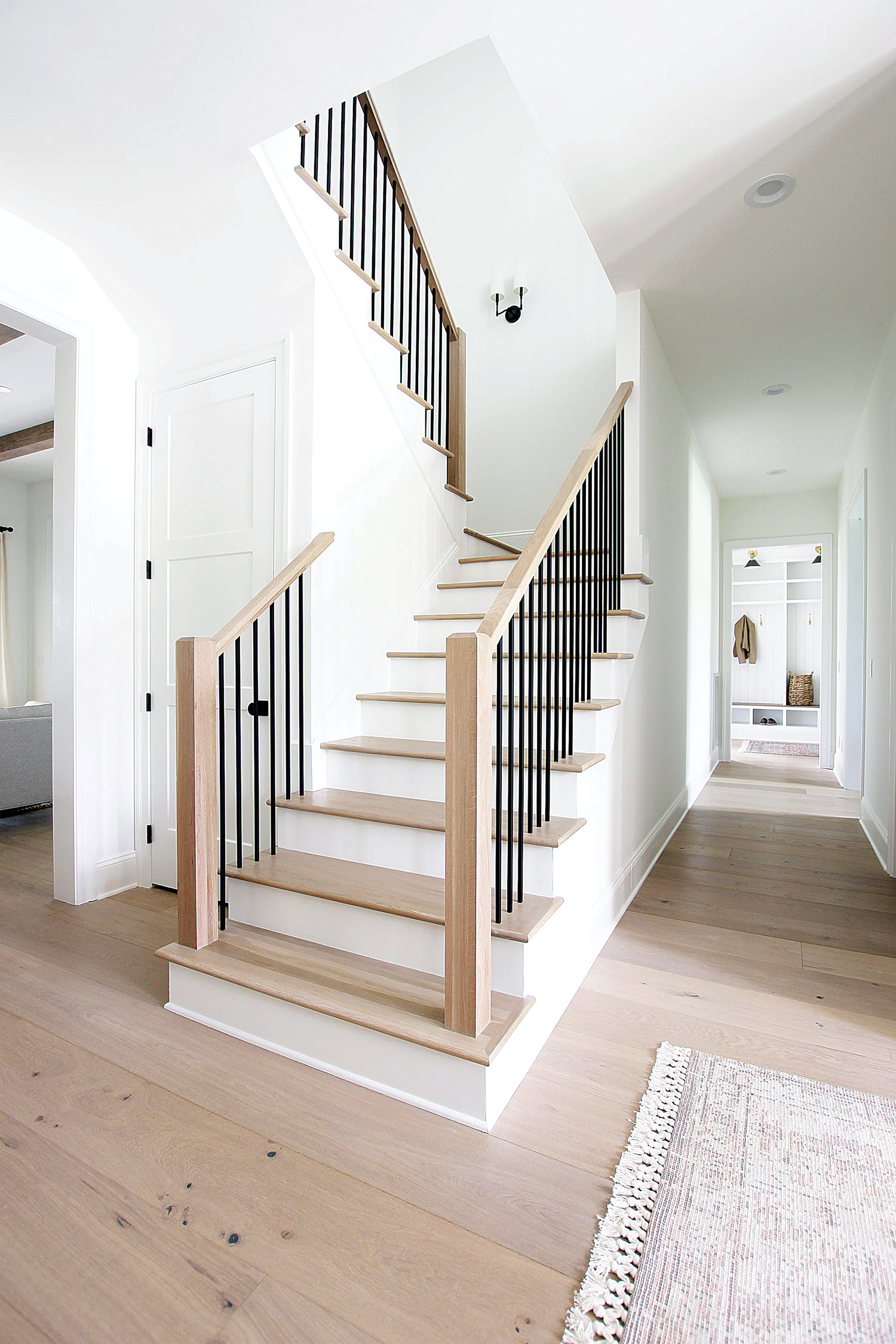 LJSmith-White-Oak-Lifestyle_web LJSmith-White-Oak-Lifestyle_web
